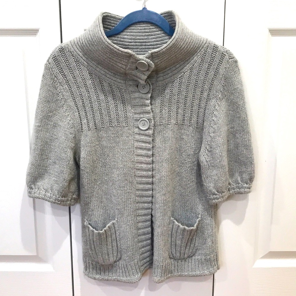 Express Women’s Short Sleeve Cardigan Sweater Size M